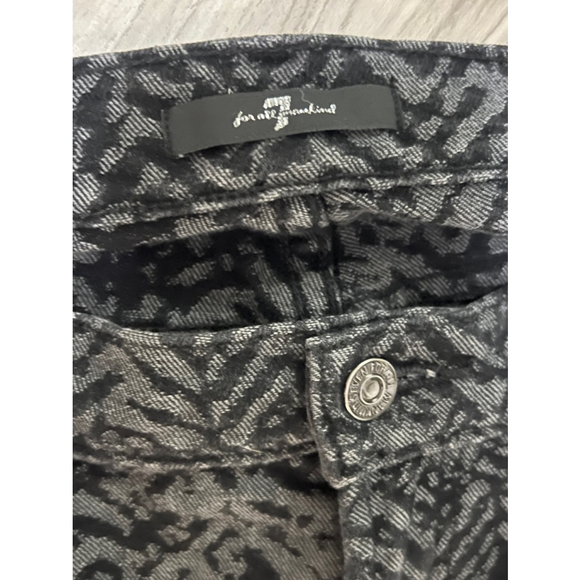 7 For All Mankind Black Gray Zebra Print Textured Skinny Jeans Size 30 - Picture 2 of 9